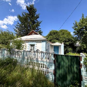 Продам будинок в м. Богачеве в мальовничому районі з річкою в городі
