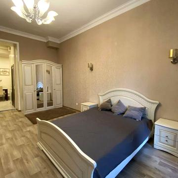 Продам 1к квартиру в центре города с ремонтом