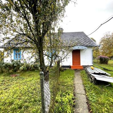 Продам Будинок на 2- входи Деревʼяне з санвузлом -100 м від Клеваня