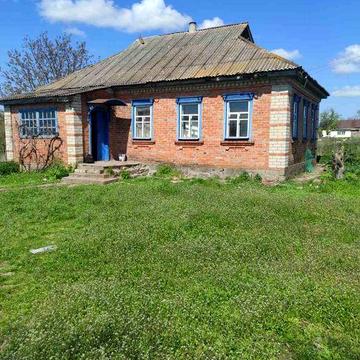 Продаю дом, Кировоградская обл. Олександрийский р-н. Село Василiвка.