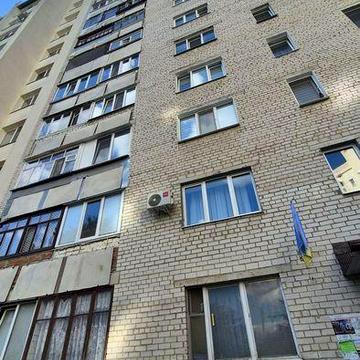 )( Продаж 1-К квартири район 12 школи