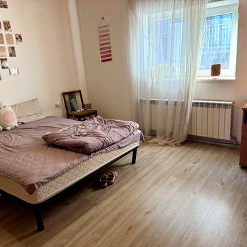 Здається 2-кімнатна квартира поряд з центром!