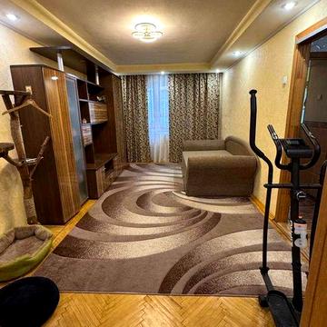 Продам 2 из квартиру,м Дворец Спорта, цена  27000  FND