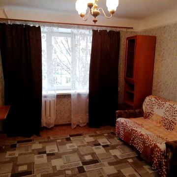Продам 1 комн гостинку на Одесской 12000 уе