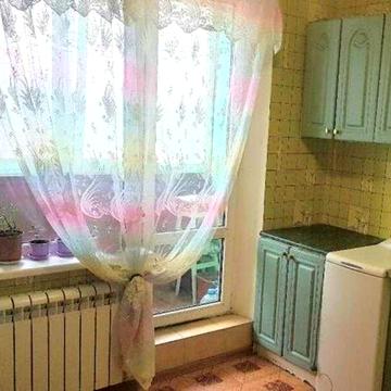Продам 2-х балконку на Спортивной.