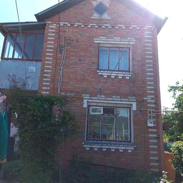 Здається двоповерхова времянка