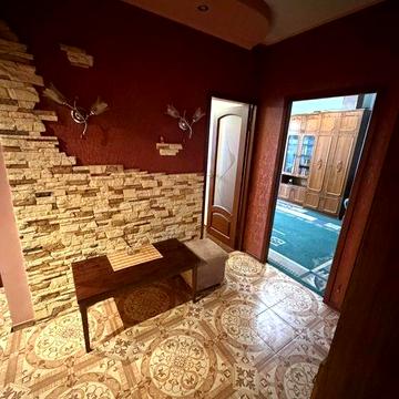 Сдам реальную 1 кв м.Индустриальная.