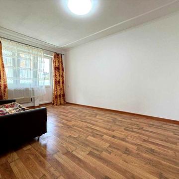 Продам 3 кімнатну квартиру