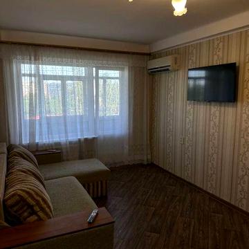 Оренда 1- но кімнатної квартири, 7/9 вул. Чарівна
