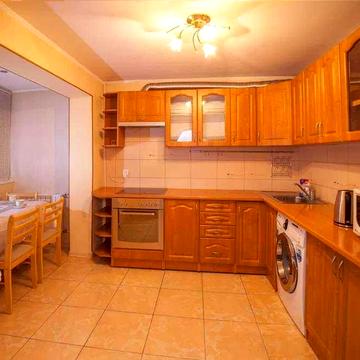 Продам 3-кімн. Здолбунівська вул. 5, Позняки
