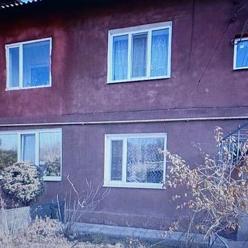 Продам м.Мерефа 2х.комн.квартиру 50м.19т.800