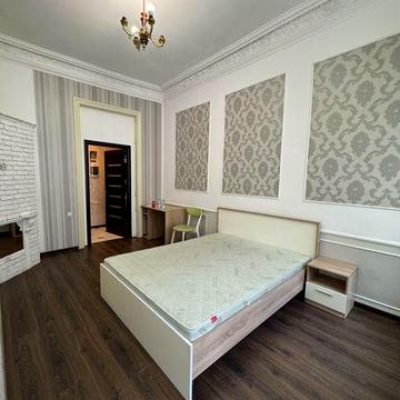 Продам 2х комнатную квартиру на Нежинской