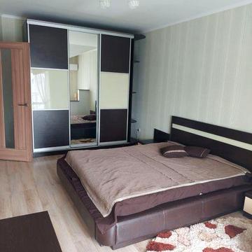 Продаж двох кімнатної квартири  в центрі