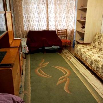 Продам трикімнатна квартира, 1/2 мн