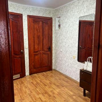 Здам 2-х кімнатну студію район Шкільний