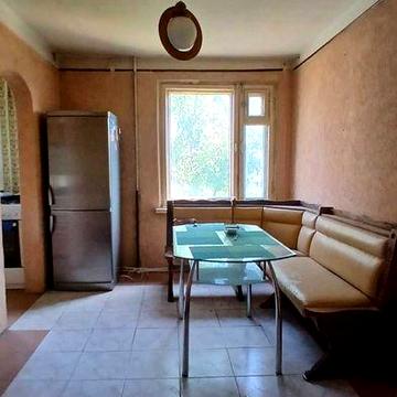 Продам 4к. квартиру на Святослава Рихтера
