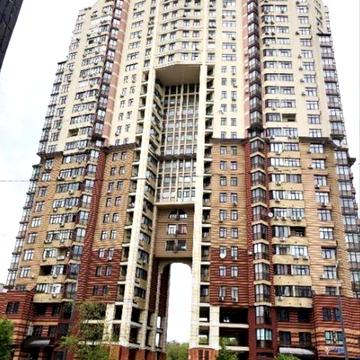 Оренда 1к 55м2 квартири на вул. Соломянська 15А