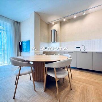 Сдам 2ком квартира ЖК Club Hause Короленко Центр клубный дом паркинг