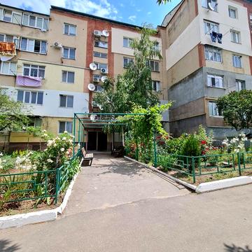 Трьохкімнатна квартира з автономним опаленням