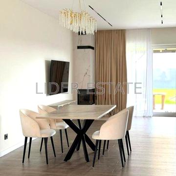 Оренда 2-поверхового таунхауса 3 кімн, 140м²
