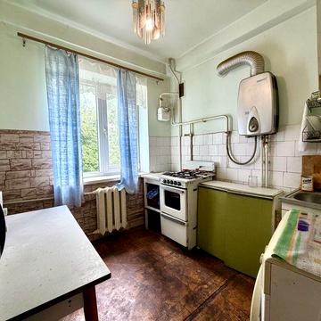 Продаю 3к квартиру мкрн.ЮТЗ. ц1