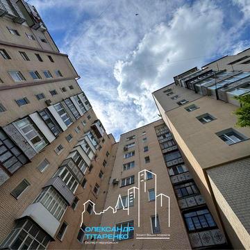 Продам однокімнатну квартиру з ідеальним розташуванням!
