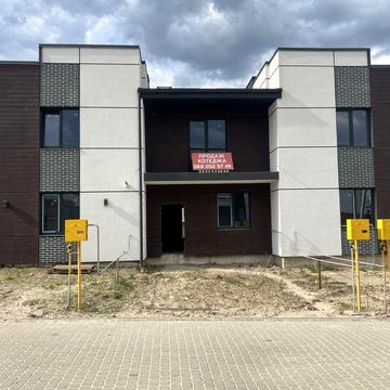 Продам котедж з міськими комунікаціями , можливе розтермінування район Ювілейний ( позаду Дріади )