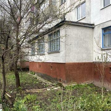 Власник! Продам 2-кімнатну квартиру з величезною добудовою (+15м²) та погребом, Крошня!