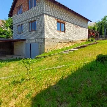 Будинок в с Барвінок