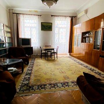 Продаж 3 кімнатної квартири на Ш.Руставелі 20, ТЦ Гулівер, 108 кв.м, ліфт ж\б центр Хрещатик Площа Українських Героїв