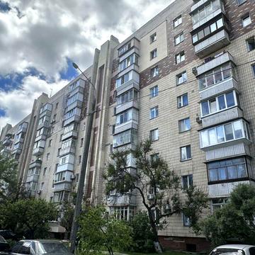 Продаж 1 кімнатної на Радужній