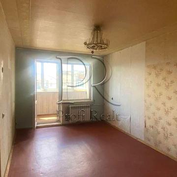 Продаж 2-ноі квартири по вул.Прирічна 5 ст.метро Мінська