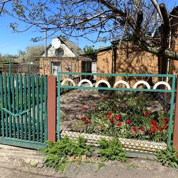 Продам невеликий будинок