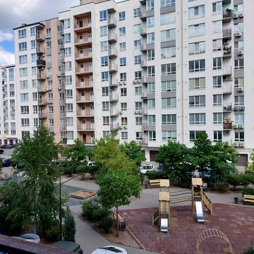 СВОЯ Продам 2-х комнатную квартиру 68 кв. м. в ЖК "Днепровская Брама" ЖК "Днепровская Брама"