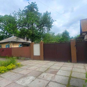 Частина будинку,вул.Промислова,площа 35 м.кв, 4 сотки земельної ділянки, сертифікат