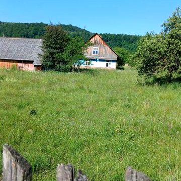 Продається приватизований будинок в селі Княжолука.