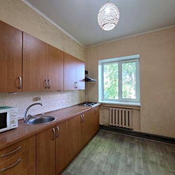 Продаж 3-кімнатної квартири по вул. Привокзальна!  1й поверх, не кутова!