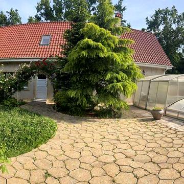 Аренда Дома с Бассейном и Сауной в Совиньоне