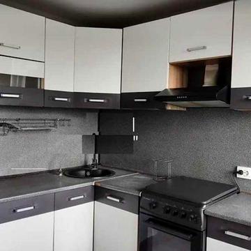 ПРОДАМ 2 кімнатну квартиру, Комунальний ринок, метро палац Спорту, капремонт, 7 поверх