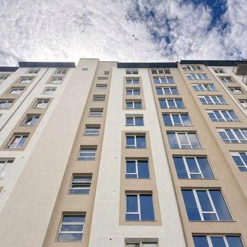 ТЕРМІНОВО! 2кім. квартира 64м2 поруч озера