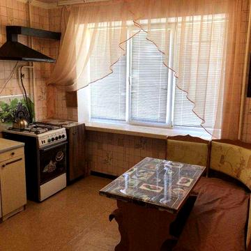 Продам затишну 1-кімнатну квартиру, проспект Відродження, меблі та техніка