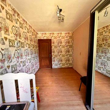 Продам трикімнатну квартиру в Металургійному районі