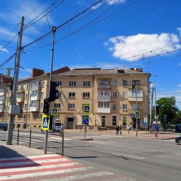 Продаж двокімнатної квартири поблизу Центру