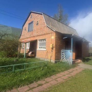 Бабинці-продам цегляний капітальний будинок в центрі селища !
