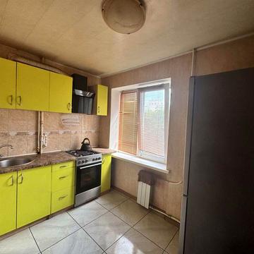 Продам 2к квартиру. Титова. Новокрымская. Янгеля