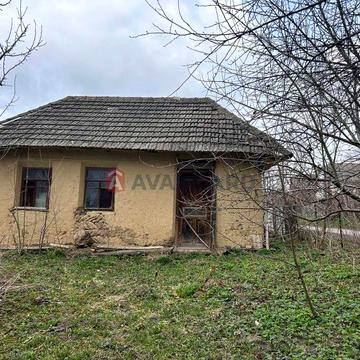 Затишна ділянка з будинком у с.Ружичанка