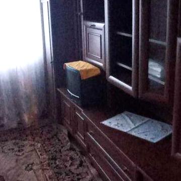 сдам квартиру долгосрочно. Хозяйка.