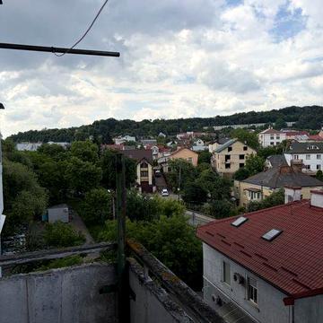 Продаж однокімнатної квартири на вулиці Варшавській