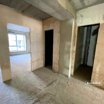 2 кімнатна квартира в центрі в збудованому будинку