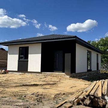 Продам будинок в р-н Білої Криниці з ділянкою 5 сот